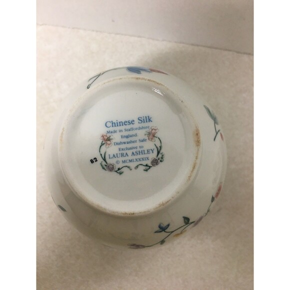 Laura Ashley Chinese Silk Creamer and Covered Sugar Set Made In England. - Picture 10 of 10